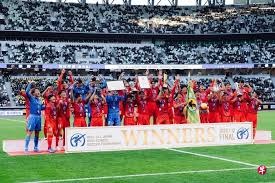 德天空：科隆与曼城就先租后买20岁中卫辛普森达成协议